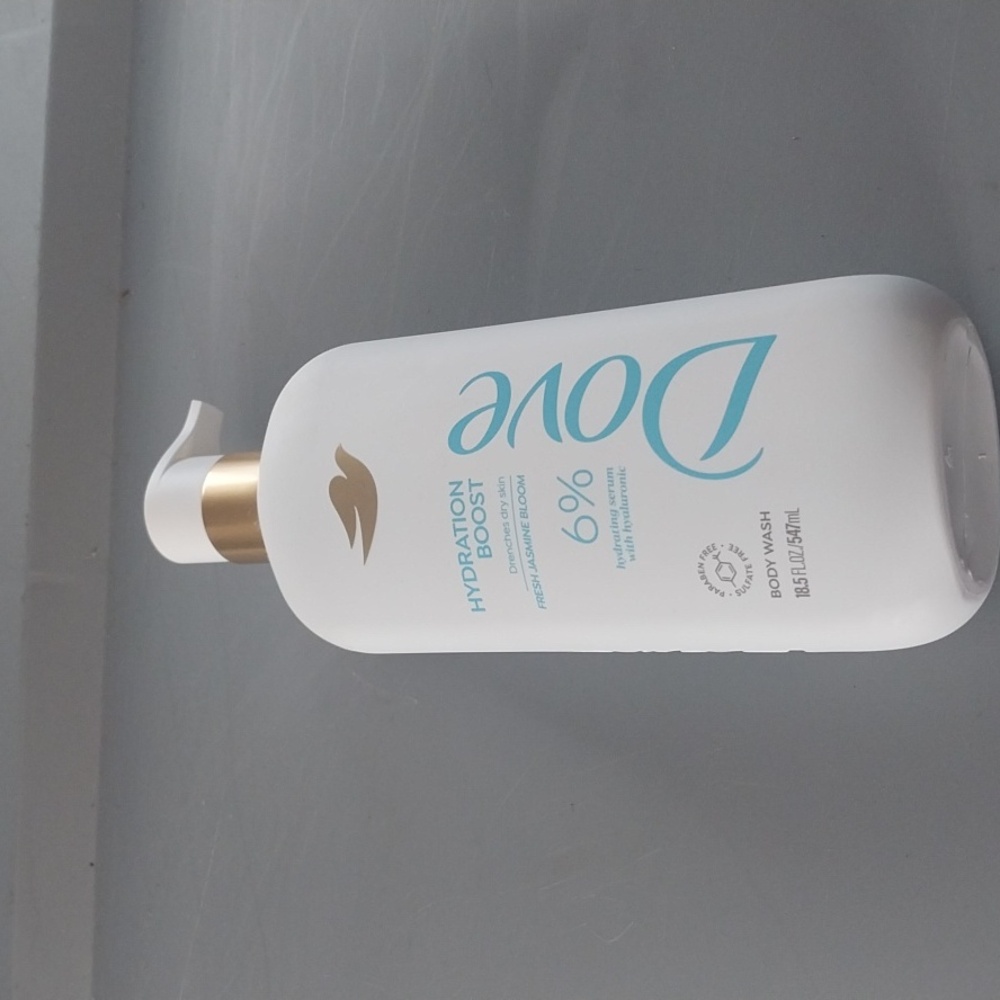 Dove Hydration Boost Body Wash - White and Gold